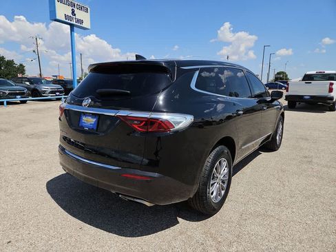 Used 2024 Buick Enclave Essence FWD image 8