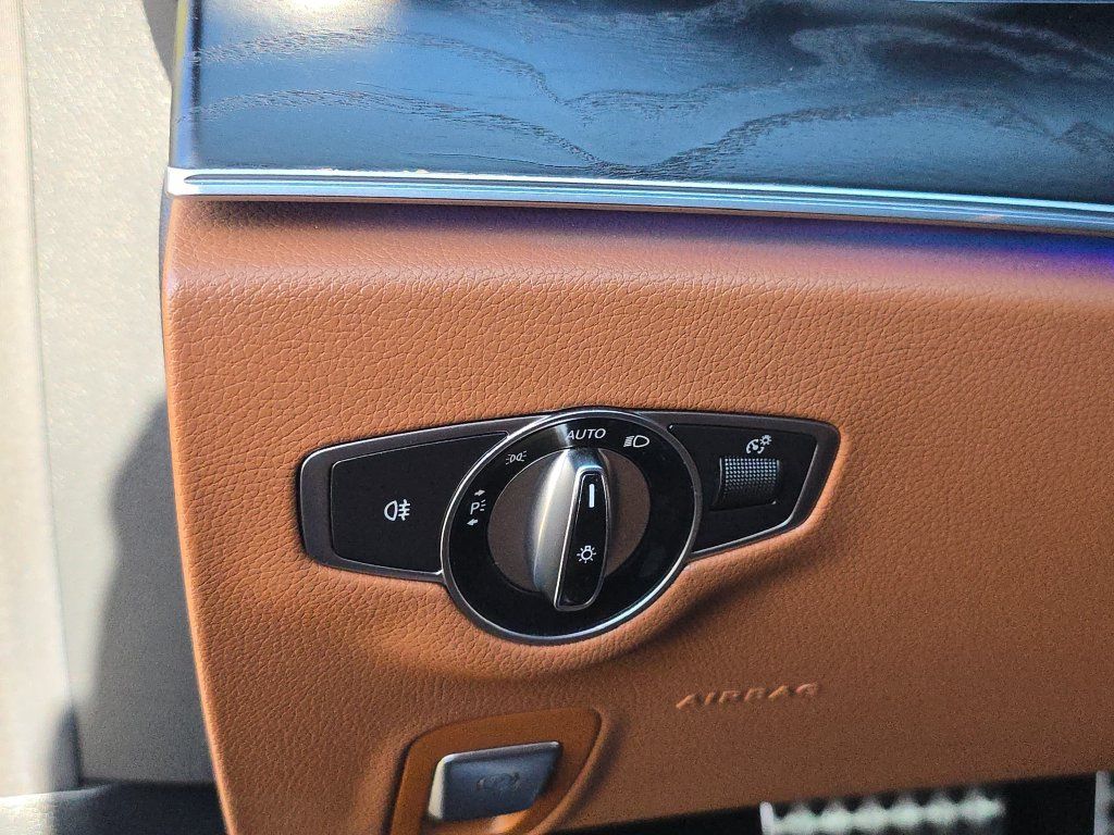 Used 2018 Mercedes-Benz E 400 Cabriolet image 32