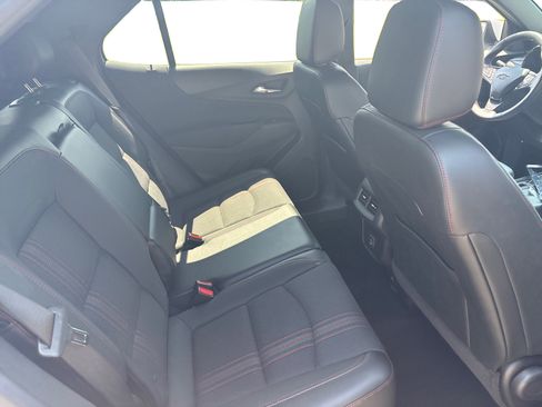 Used 2022 Chevrolet Equinox RS w/ Infotainment Package image 20