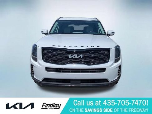 Used 2022 Kia Telluride EX w/ EX Premium Package AWD/4WD image 3