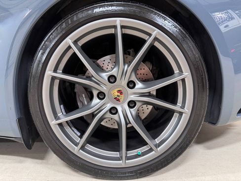 Used 2017 Porsche 911 Carrera RWD image 13