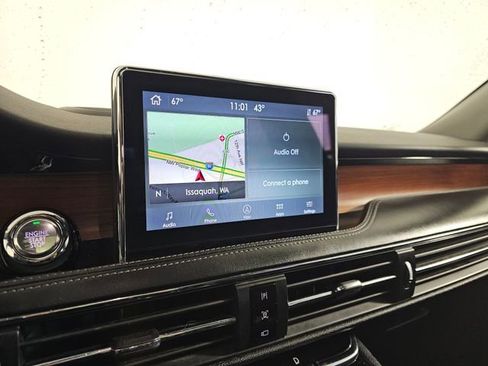 Used 2021 Lincoln Corsair Reserve w/ Equipment Group 201A image 32