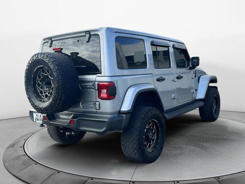 Used 2021 Jeep Wrangler Unlimited Sahara AWD/4WD image 3
