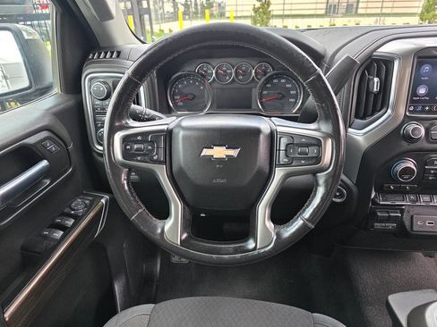 Used 2019 Chevrolet Silverado 1500 LT w/ Convenience Package AWD/4WD image 14