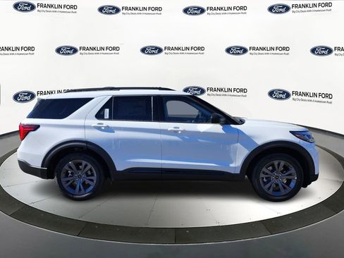New 2026 Ford Explorer Active w/ Active Comfort Package image 6