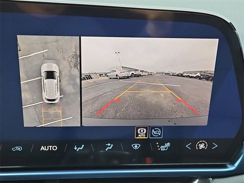 New 2026 Chevrolet Equinox EV LT image 7