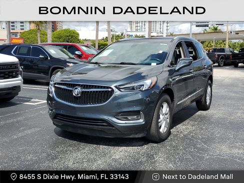 Used 2020 Buick Enclave Essence image 2
