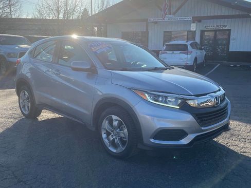 Used 2019 Honda HR-V LX image 8