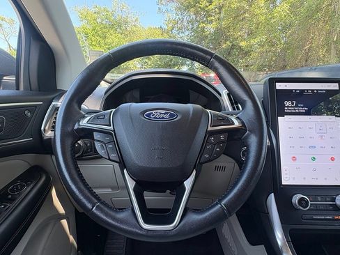 Used 2023 Ford Edge Titanium AWD/4WD image 14