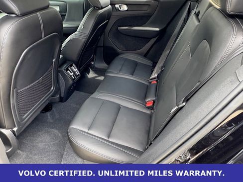 Certified 2024 Volvo XC40 B5 Plus AWD/4WD image 31