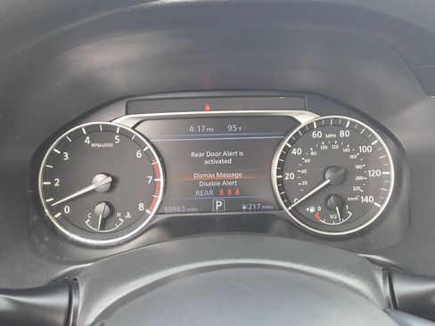 Used 2023 Nissan Altima 2.5 SV FWD image 22
