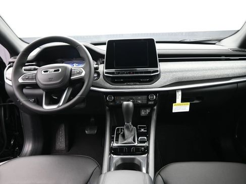 New 2026 Jeep Compass Latitude image 27