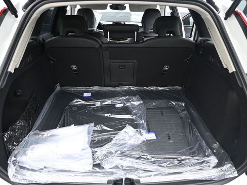 New 2026 Volvo XC60 B5 Ultra w/ Protection Package Premier image 18