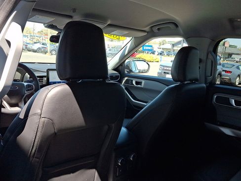 Certified 2023 Ford Explorer XLT w/ Equipment Group 202A image 12