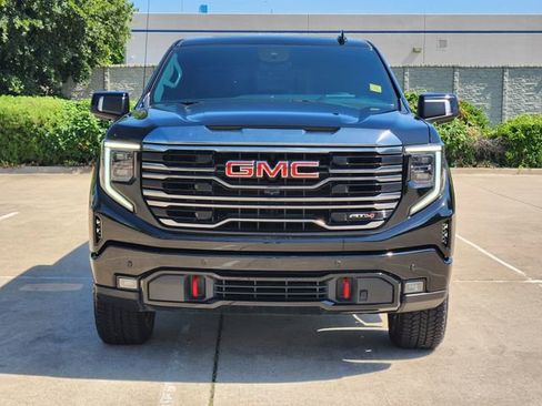 Used 2024 GMC Sierra 1500 AT4 w/ Technology Package AWD/4WD image 2