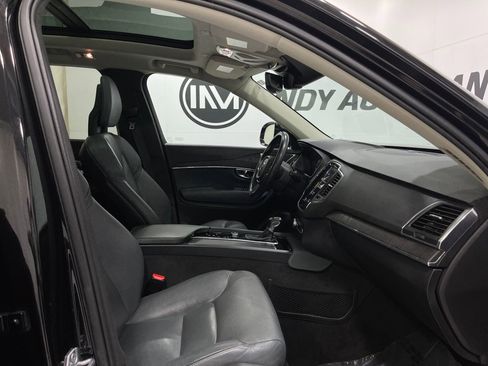 Used 2020 Volvo XC90 T6 Momentum image 35