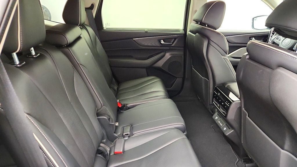 Used 2022 Acura MDX w/ Advance Package AWD/4WD image 25