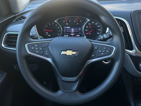 Used 2022 Chevrolet Equinox LT image 15