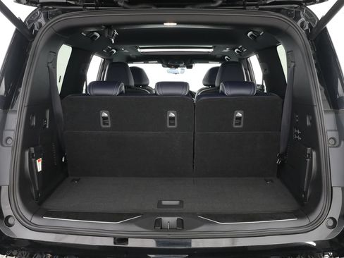 Used 2026 INFINITI QX80 4WD w/ Sport Exterior Package image 39