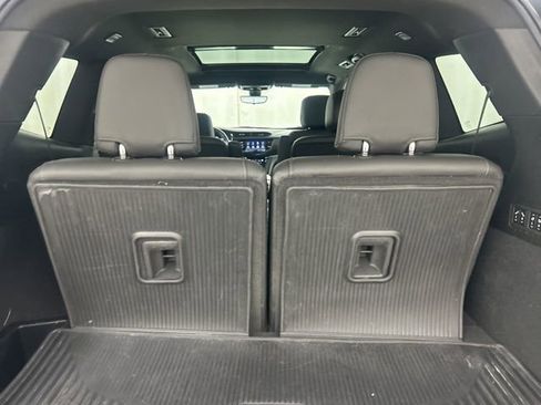 Used 2024 Cadillac XT6 Sport w/ Technology Package image 32