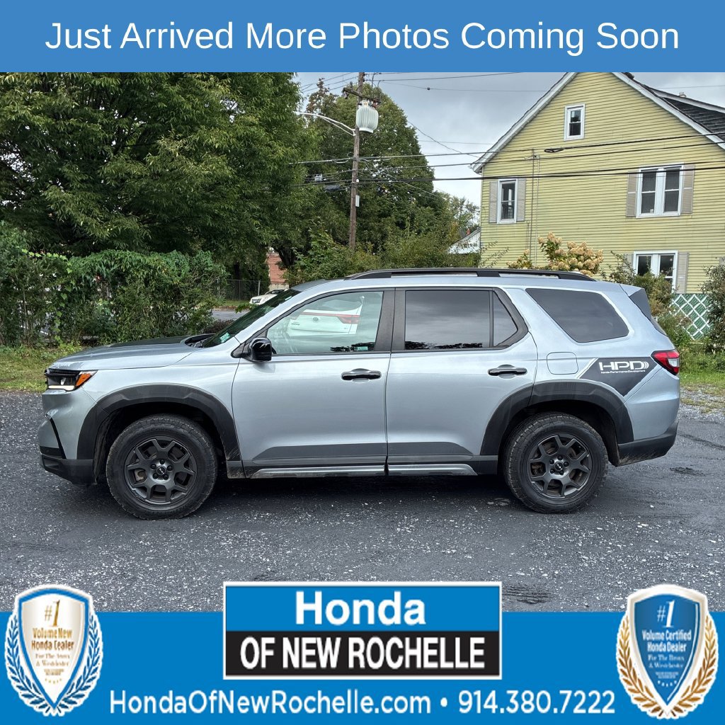 Used 2023 Honda Pilot TrailSport image 1