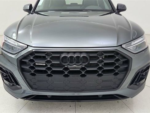 Used 2025 Audi Q5 e Premium Plus w/ Premium Plus Package image 9