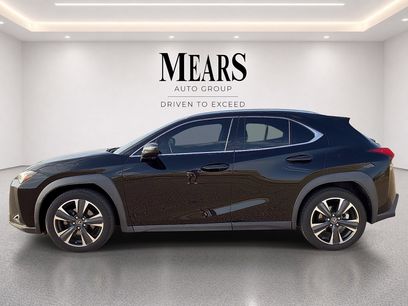 Used 2019 Lexus UX 200 w/ Accessory Package 2