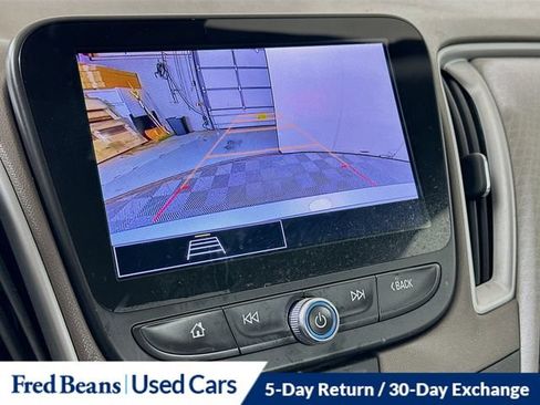 Used 2024 Chevrolet Malibu LT FWD image 18
