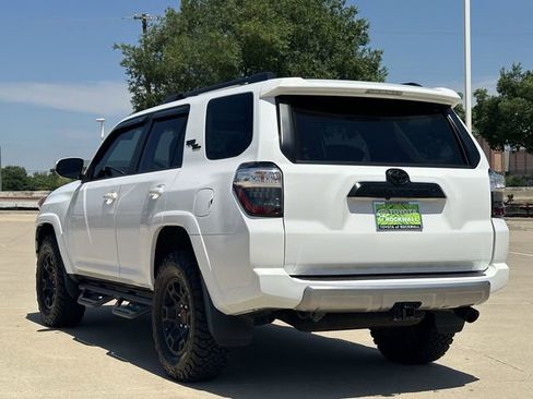 Used 2024 Toyota 4Runner TRD Off-Road Premium w/ Moonroof Package AWD/4WD image 3