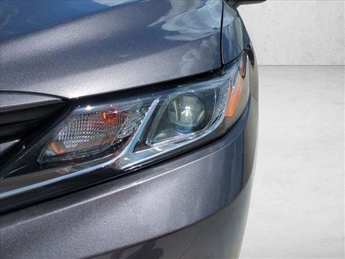 Used 2023 Toyota Camry LE FWD image 9