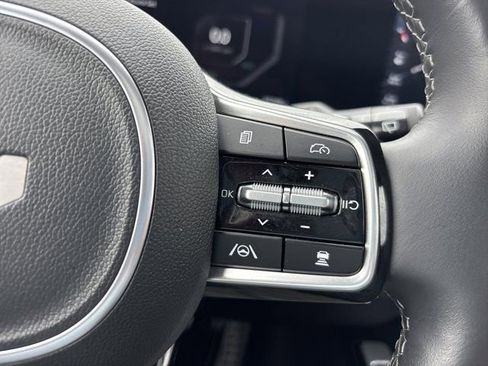 Used 2025 Kia Sorento SX Prestige image 32