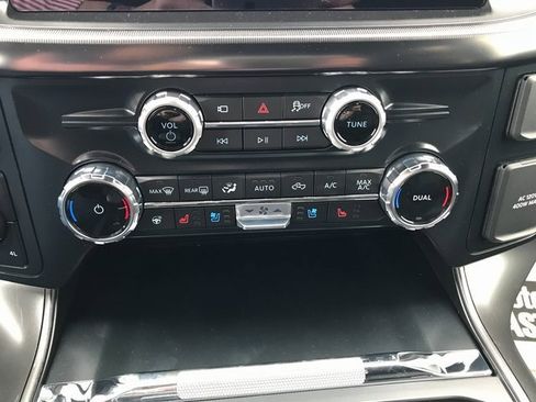 New 2025 Ford F150 Lariat w/ Equipment Group 501A Mid image 15