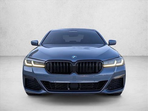 Used 2023 BMW 530e xDrive w/ Premium Package AWD/4WD image 2