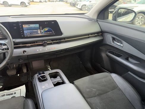 Certified 2023 Nissan Ariya FWD image 23