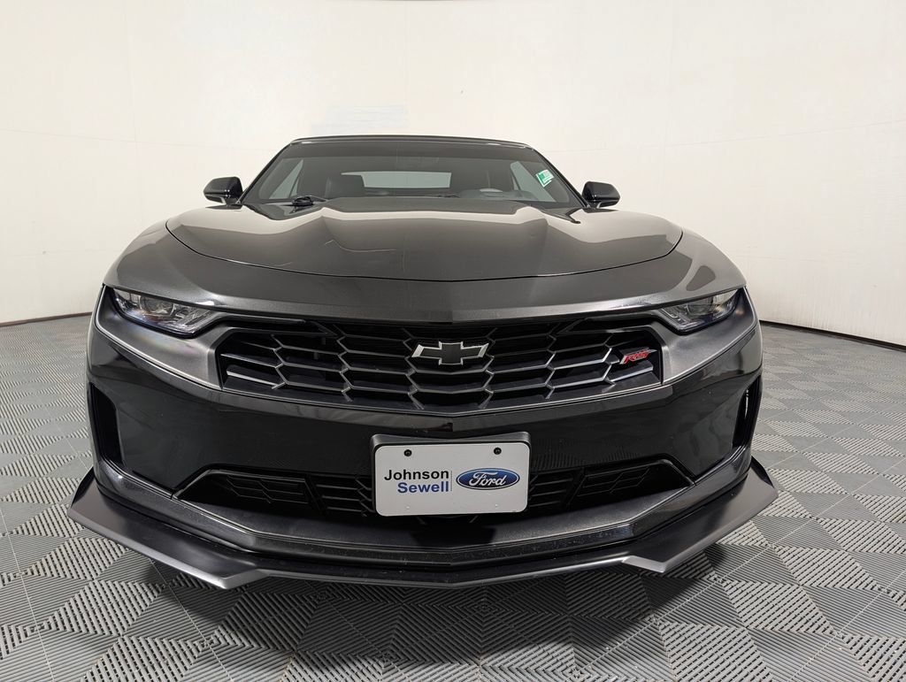 Used 2024 Chevrolet Camaro LT RWD image 3