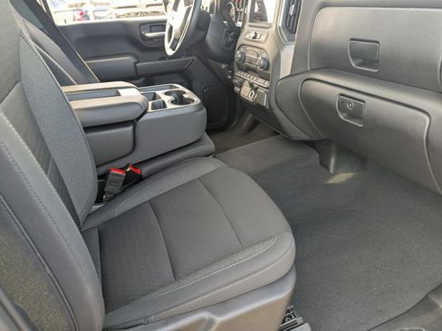 Certified 2025 Chevrolet Silverado 2500 Custom w/ Custom Value Package image 13