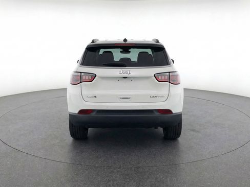 Used 2025 Jeep Compass Limited AWD/4WD image 7