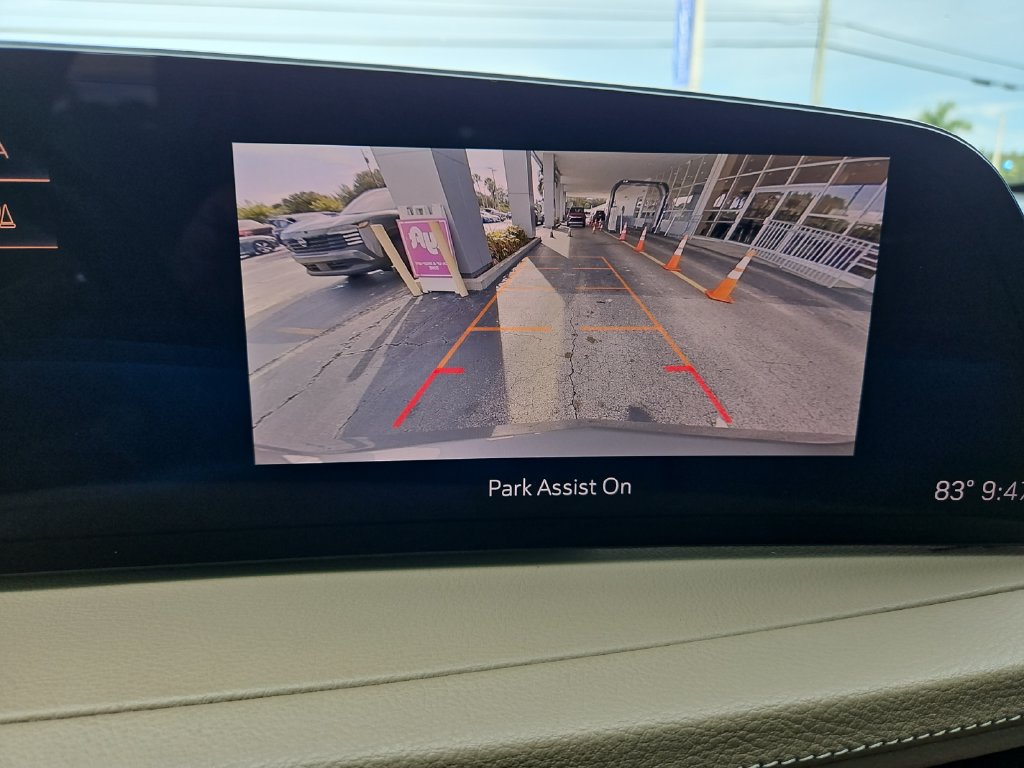 Certified 2024 Cadillac XT4 Premium Luxury FWD image 23
