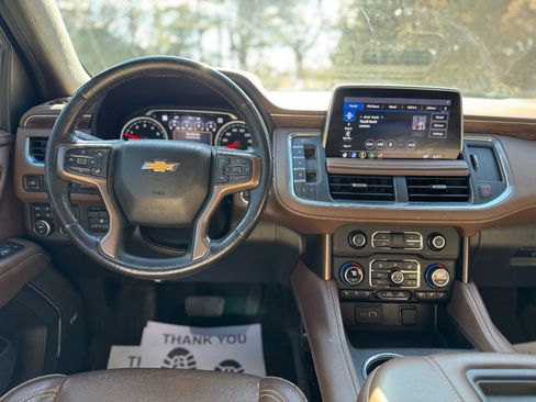 Used 2021 Chevrolet Suburban High Country image 15