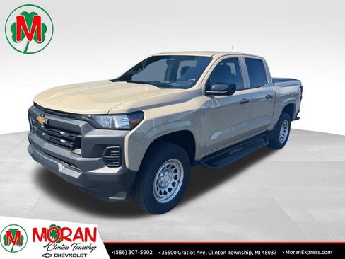 Used 2023 Chevrolet Colorado W/T w/ Technology Package image 1