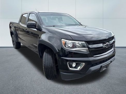 Used 2016 Chevrolet Colorado LT w/ Midnight Edition AWD/4WD image 5