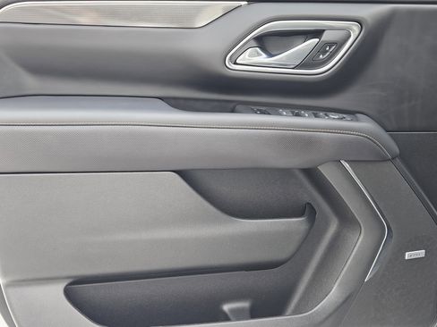 Used 2023 GMC Yukon AT4 image 25