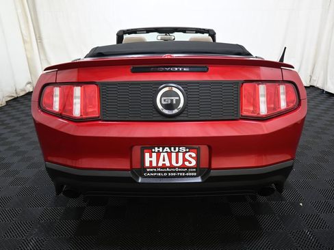 Used 2011 Ford Mustang GT Premium w/ Comfort Pkg RWD image 11