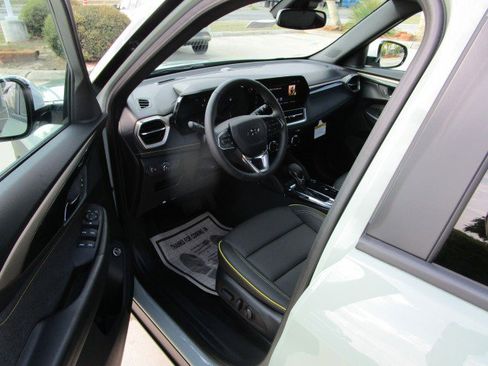 New 2026 Chevrolet TrailBlazer ACTIV w/ Convenience Package FWD image 12