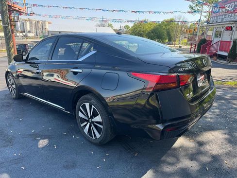Used 2019 Nissan Altima 2.5 SV image 7