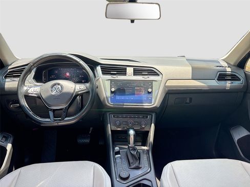 Used 2019 Volkswagen Tiguan SEL w/ 3rd Row Seat Package AWD/4WD image 23