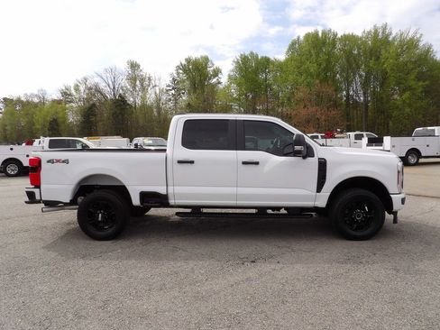 Used 2024 Ford F250 XL w/ STX Appearance Package AWD/4WD image 9