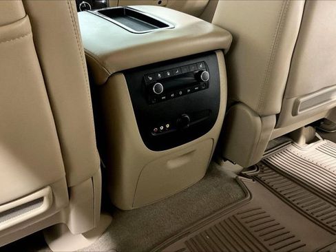 Used 2014 GMC Yukon Denali image 35