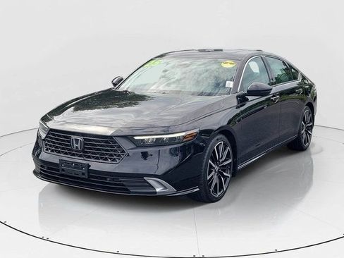 Used 2025 Honda Accord Touring image 29