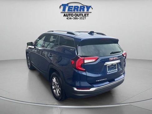 Used 2022 GMC Terrain SLT w/ Tech Package image 4